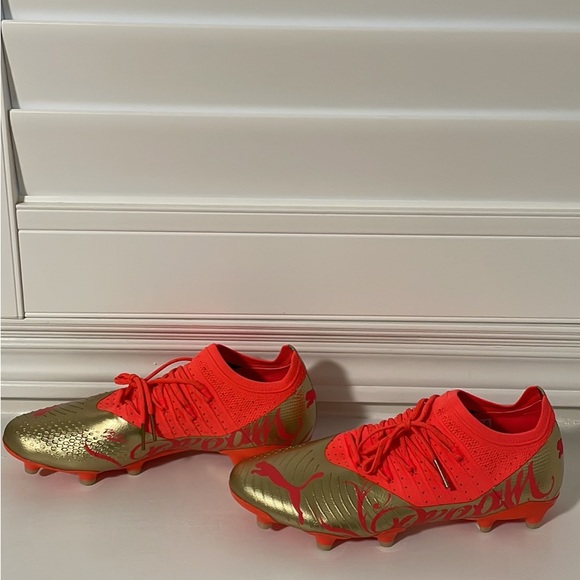 brand new , neymar jr z 2.5 cleats never worn - Picture 3 of 5